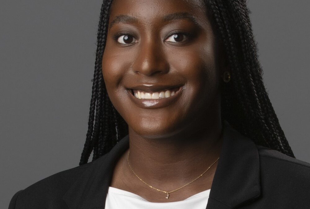 2025 Headshot Awofala 001